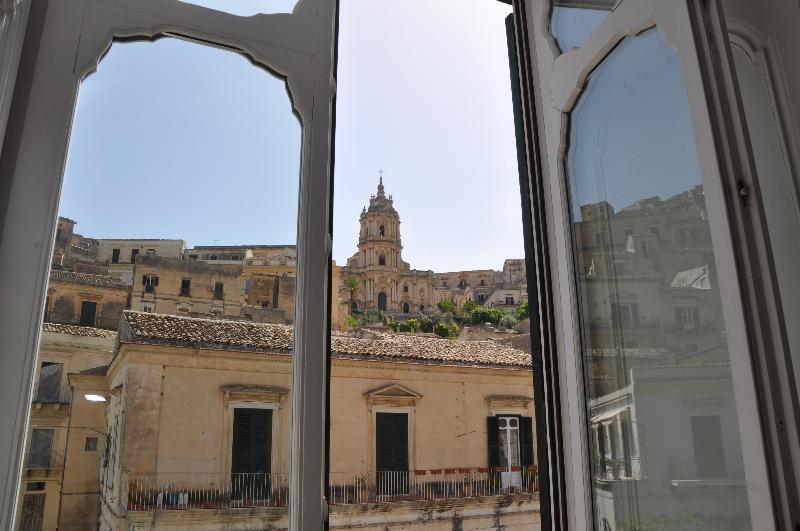 Palazzo Il Cavaliere B&B De Charme Modica Extérieur photo