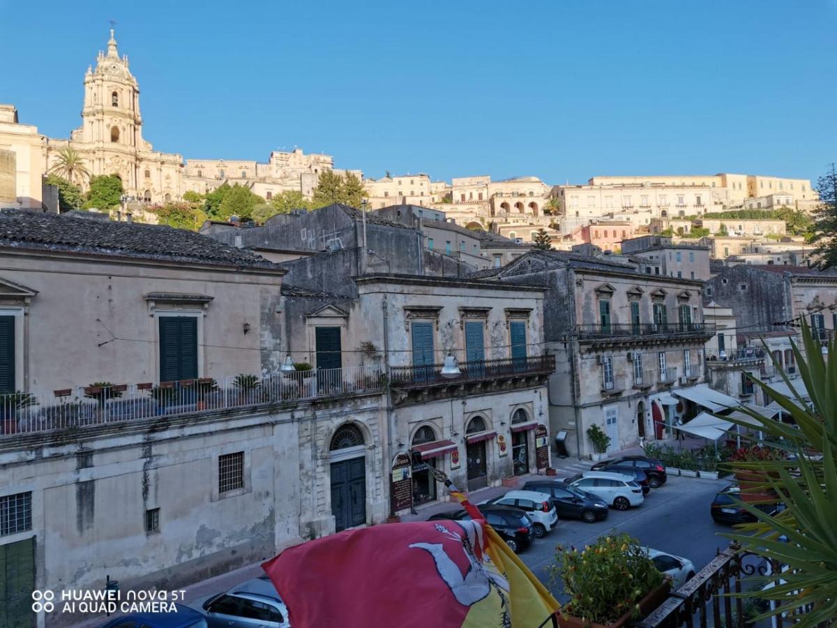 Palazzo Il Cavaliere B&B De Charme Modica Extérieur photo