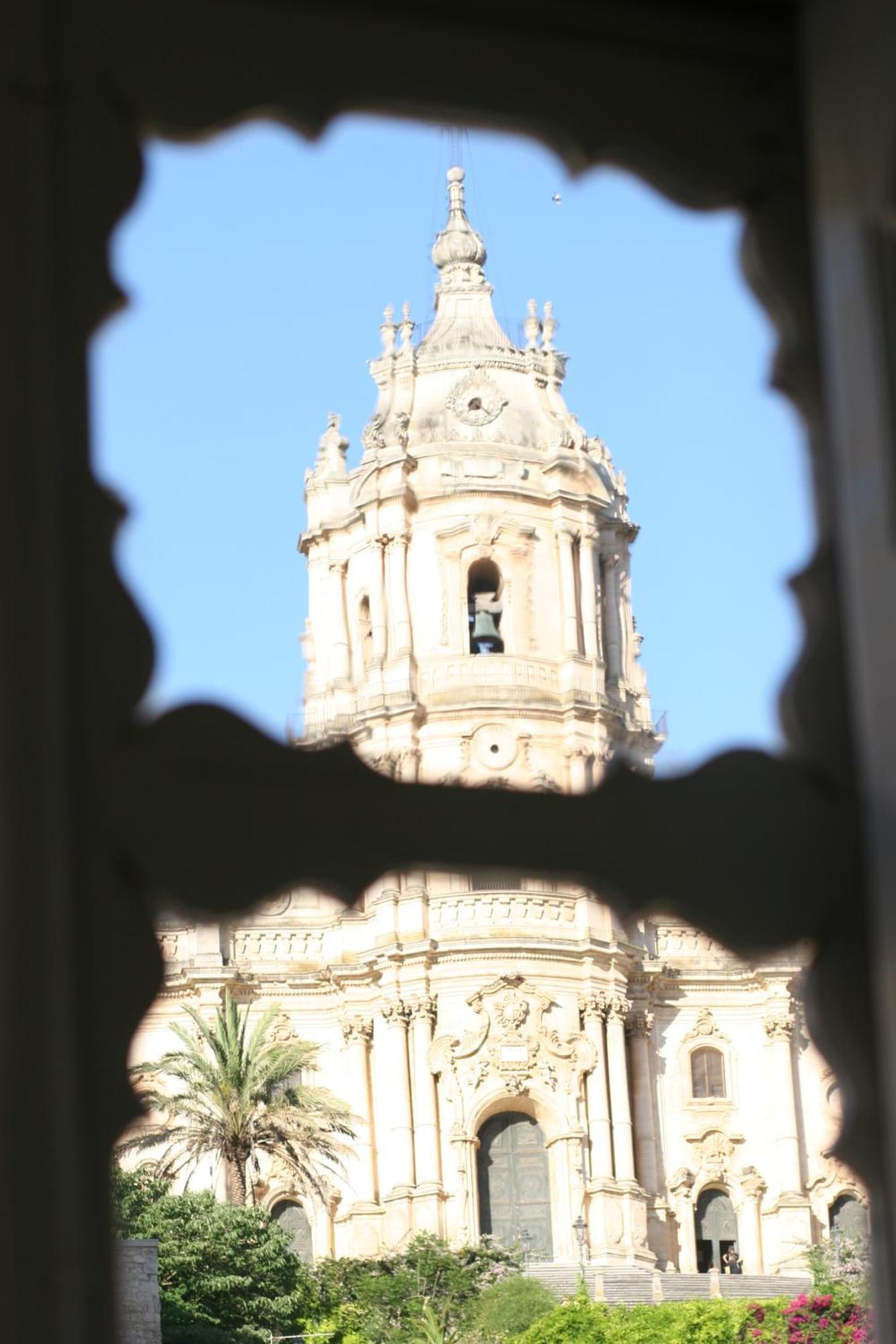 Palazzo Il Cavaliere B&B De Charme Modica Extérieur photo
